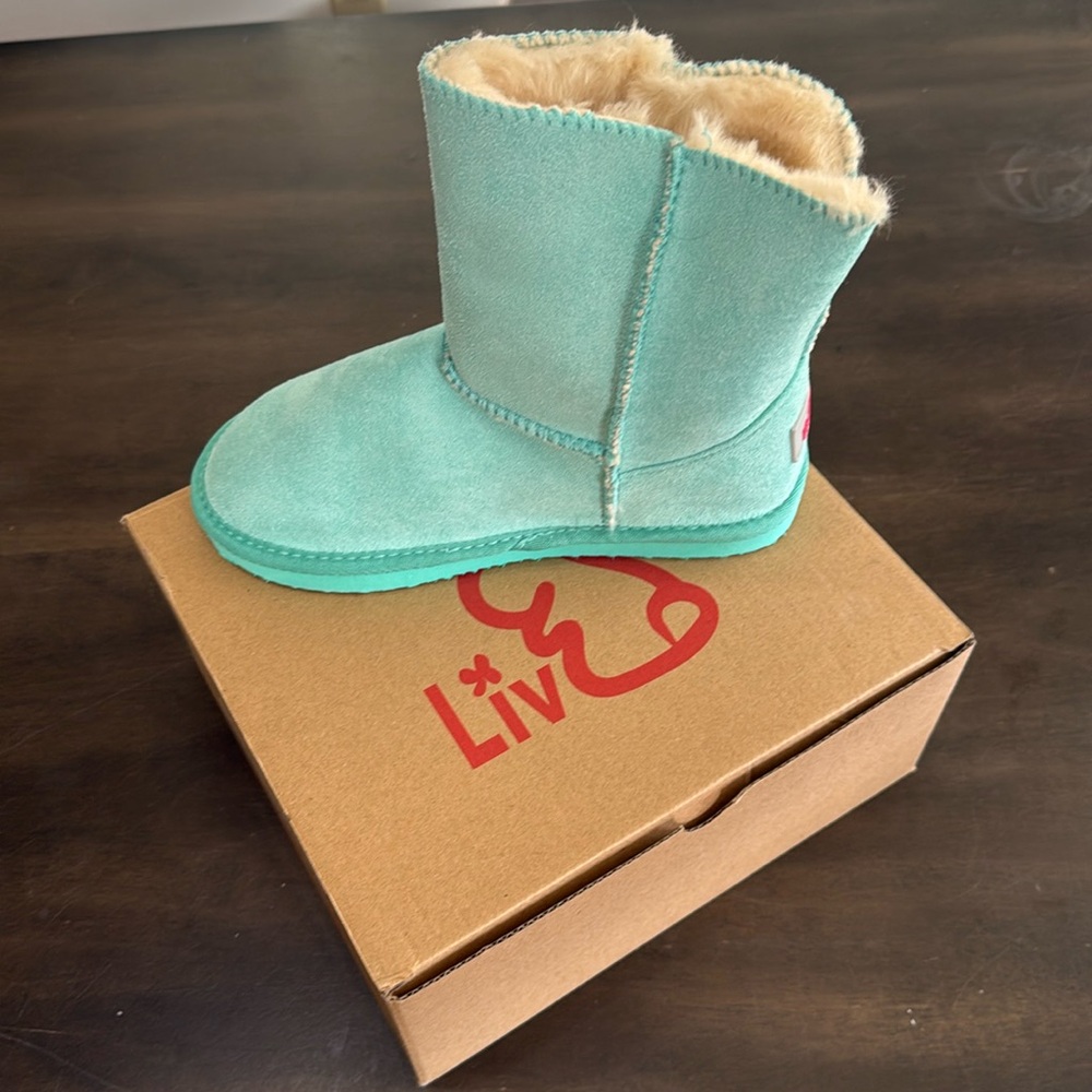 NIB kids Liv Boots teal